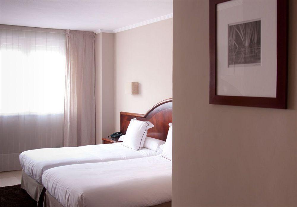 Hotel San Pedro Langreo Luaran gambar